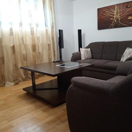Papas Apartments Bucurestii Noi Экстерьер фото