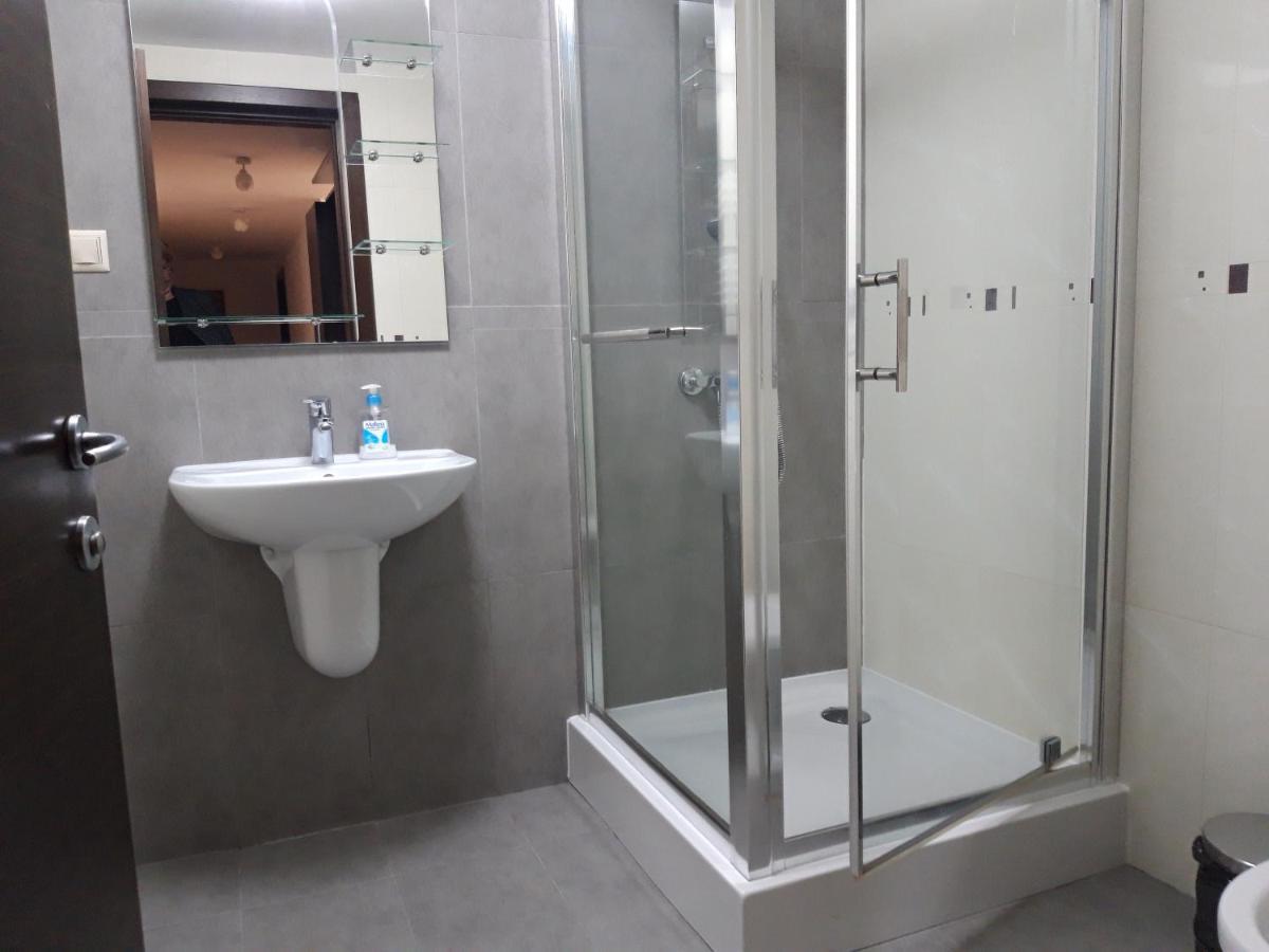 Papas Apartments Bucurestii Noi Экстерьер фото
