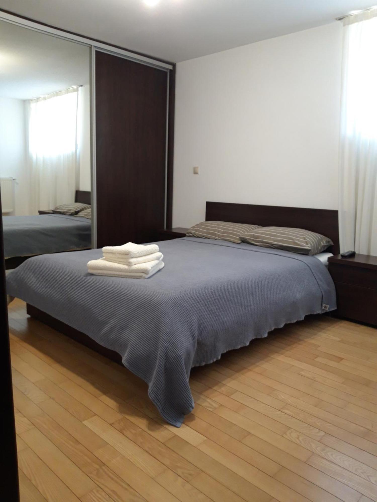 Papas Apartments Bucurestii Noi Номер фото